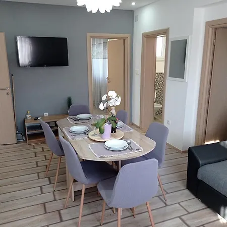 Antonia Apartment *
